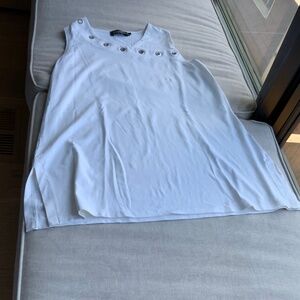 Sympli tunic with silver grommet design